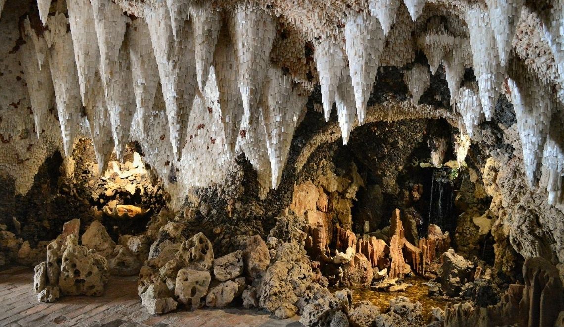 7 grotte caverne vicino da visitare vicino londra