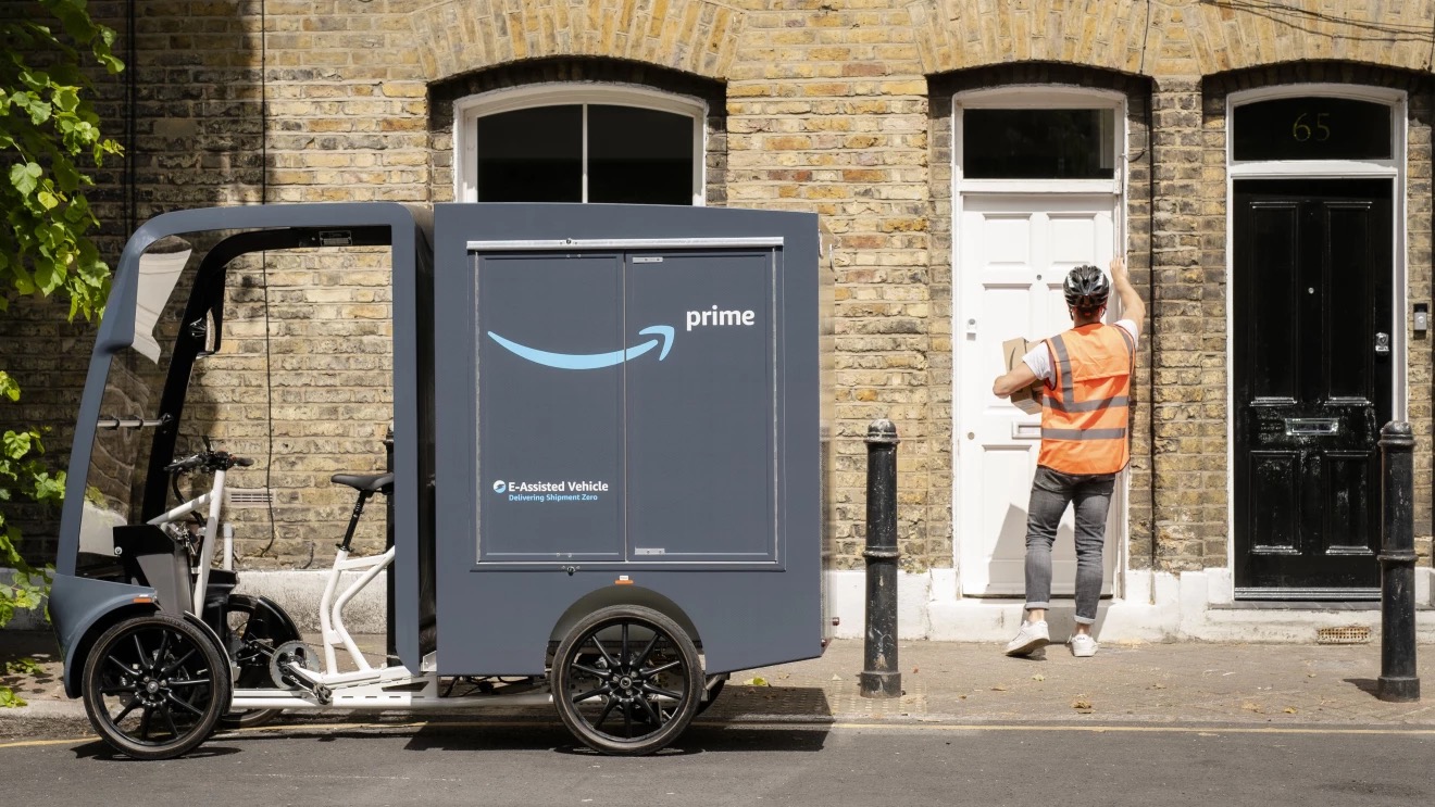 Londra, Amazon passa alle bici da carico elettriche