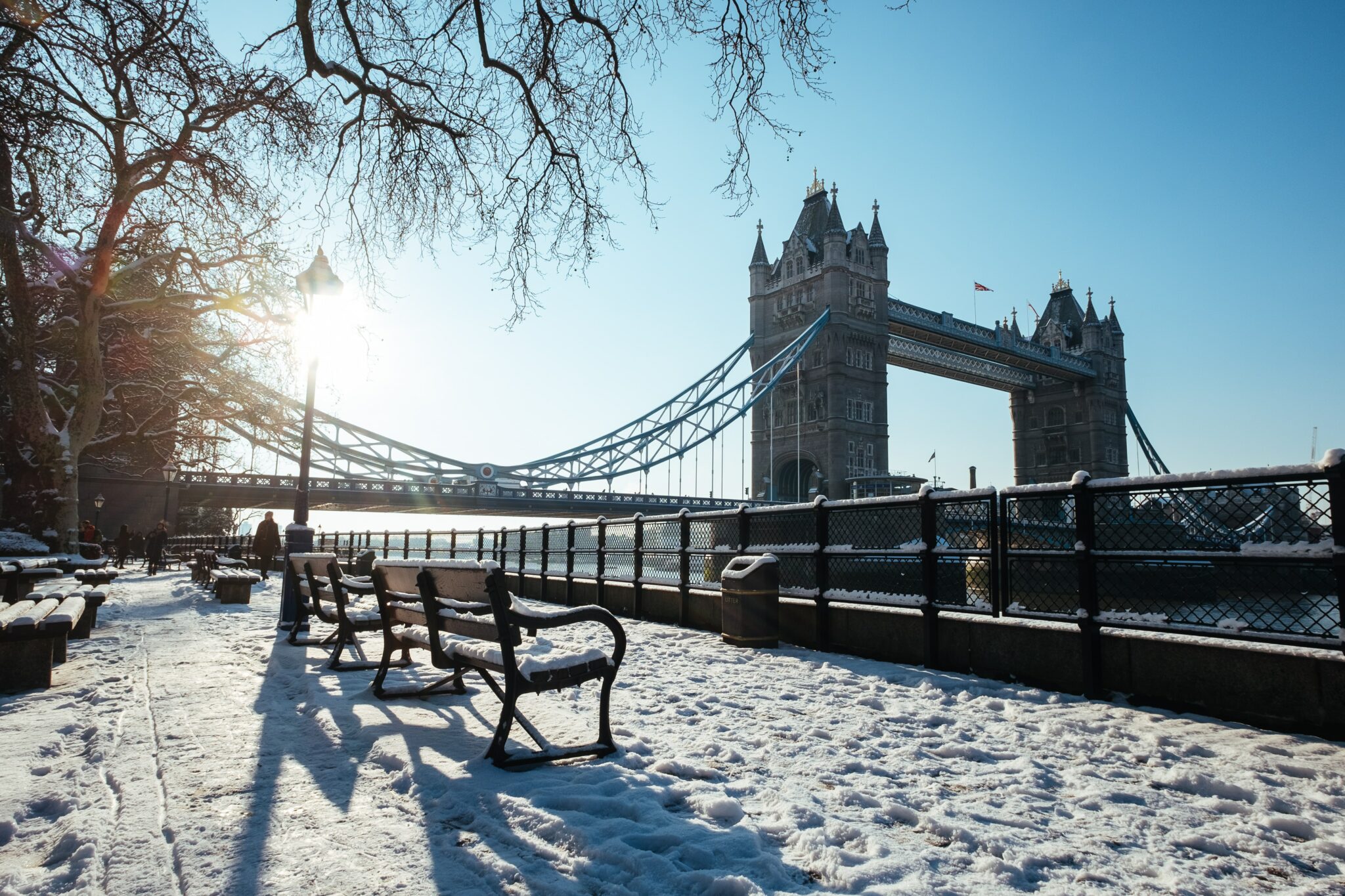 Londra attiva il protocollo di emergenza meteo: ondata di gelo in arrivo