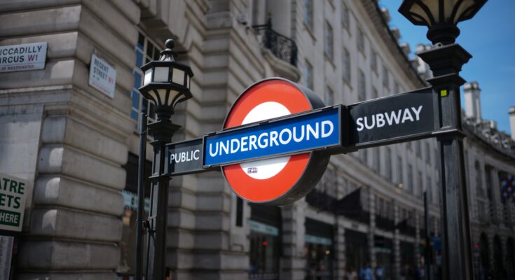 Incoronazione di Carlo III, le strade e le metro chiuse a Londra